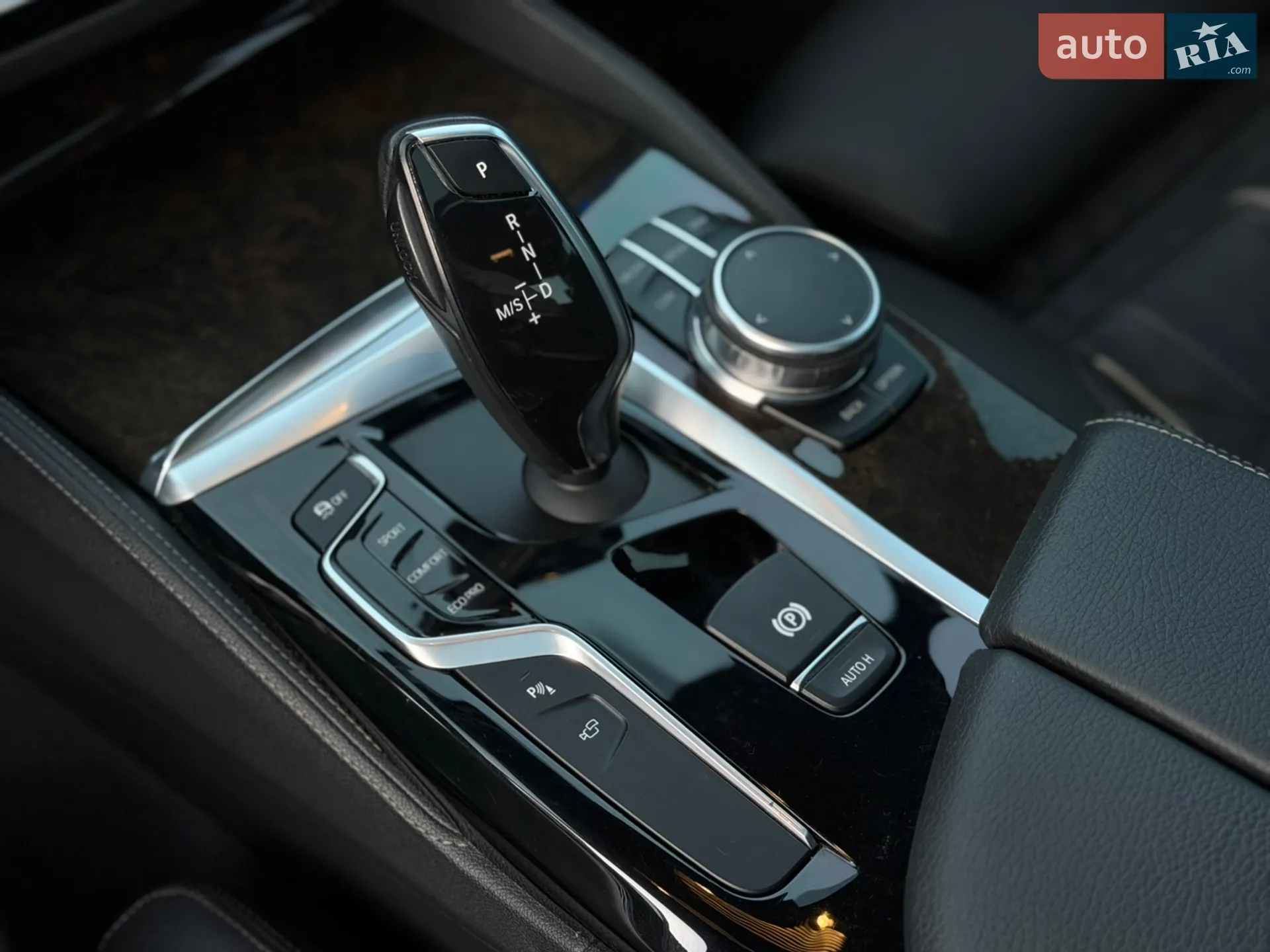 2017 BMW 5er - мініатюра 23
