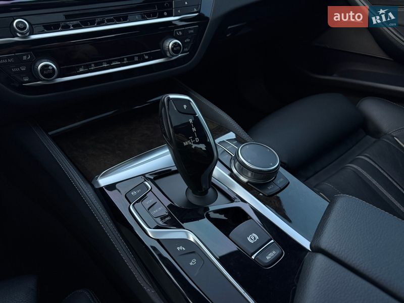 Седан BMW 5 Series 2017 в Полтаві