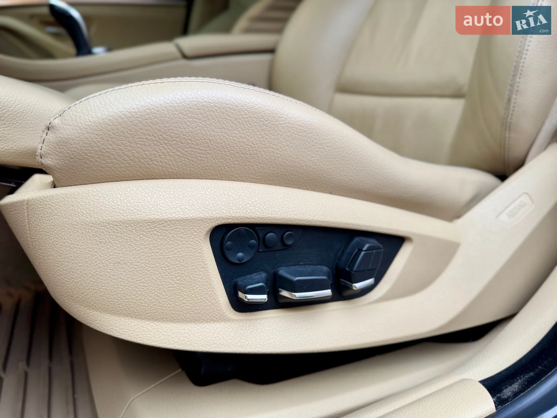 2011 BMW 5er - мініатюра 33