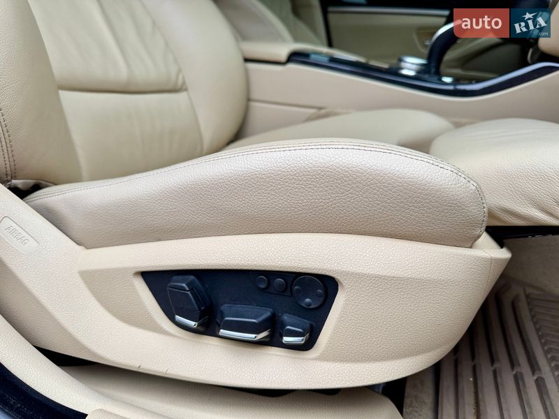 Седан BMW 5 Series 2011 в Одессе