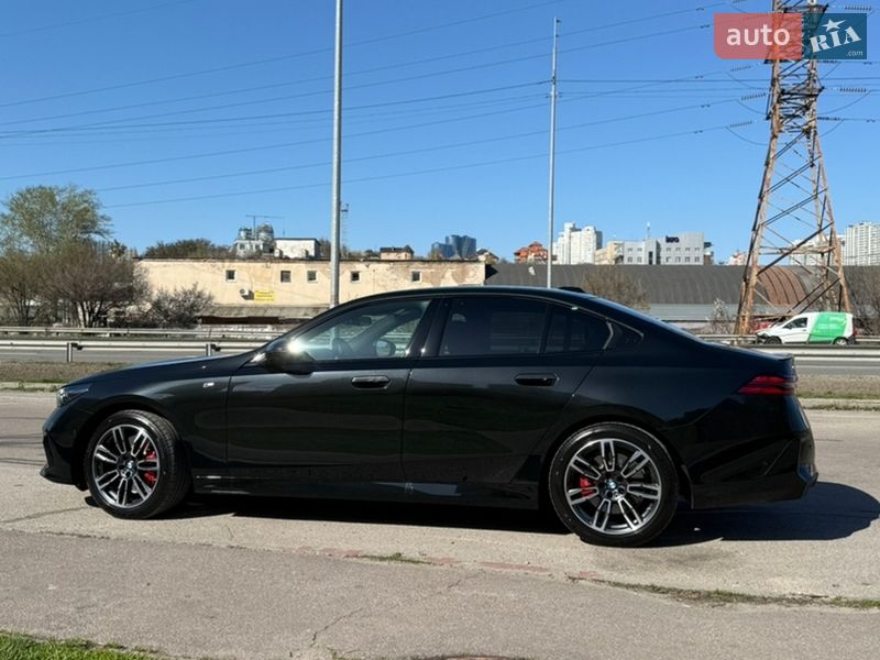 Седан BMW 5 Series 2025 в Киеве фото 51 Седан BMW 5 Series 2025 в Киеве