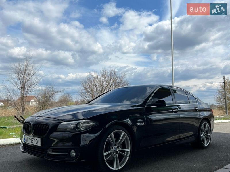 Седан BMW 5 Series 2015 в Дніпрі