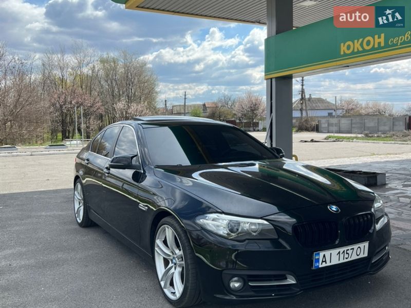 Седан BMW 5 Series 2015 в Дніпрі