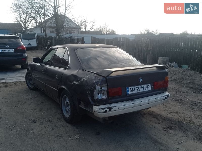 Седан BMW 5 Series 1992 в Житомире