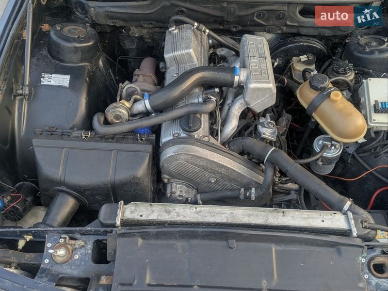 Седан BMW 5 Series 1985 в Львове