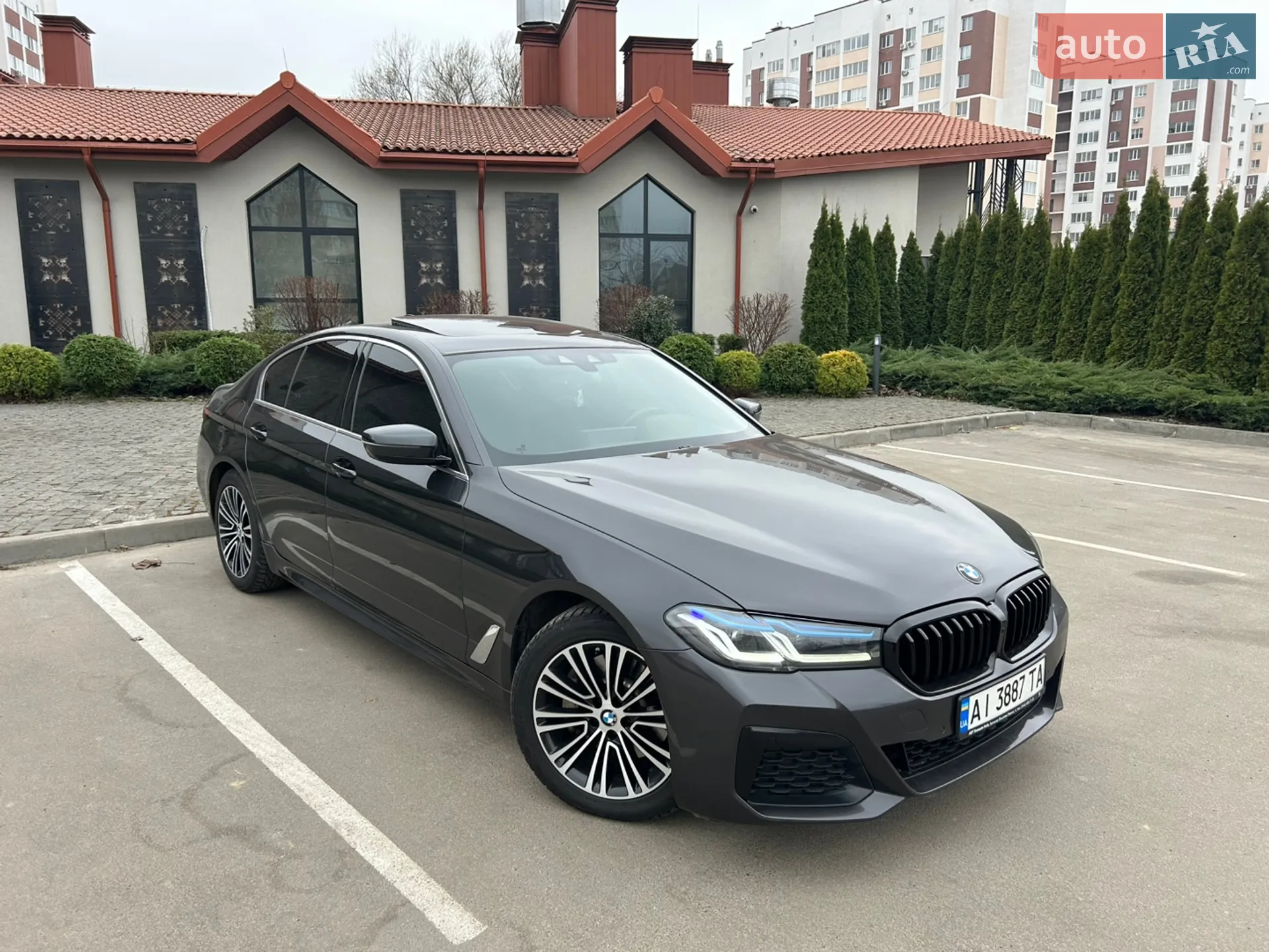 2018 BMW 5er - мініатюра 2