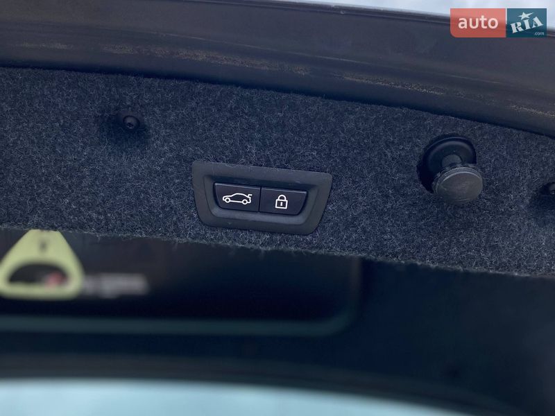 Седан BMW 5 Series 2013 в Самборе