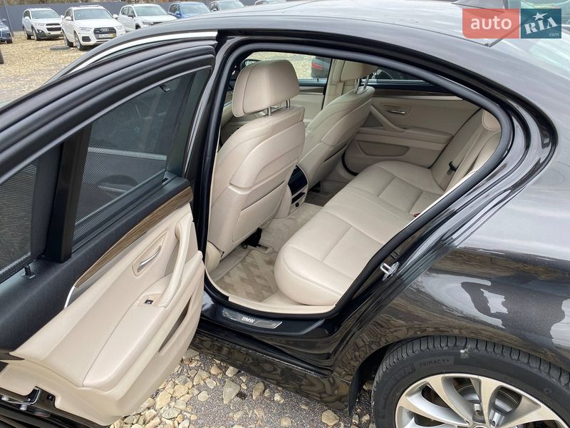 Седан BMW 5 Series 2013 в Самборе