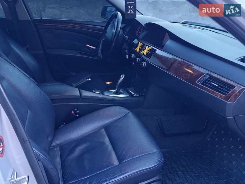 Седан BMW 5 Series 2007 в Гайсину