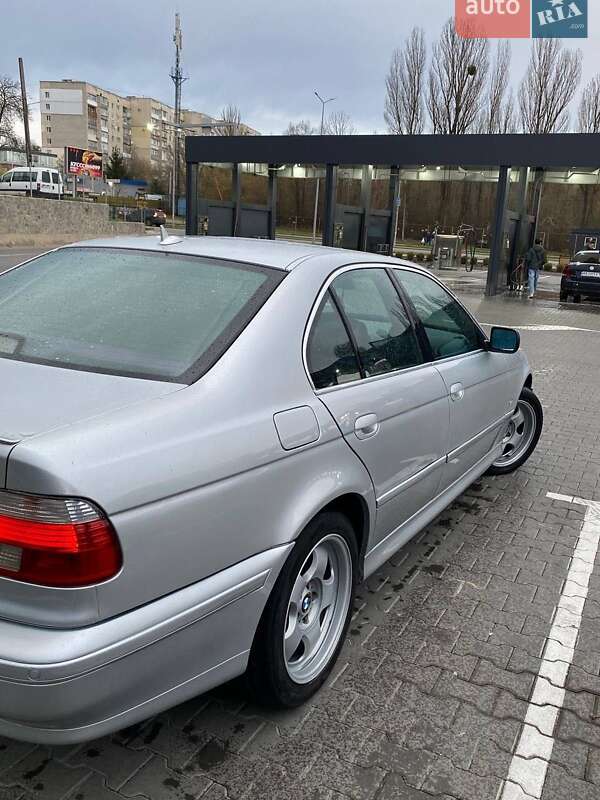 Седан BMW 5 Series 2002 в Виннице