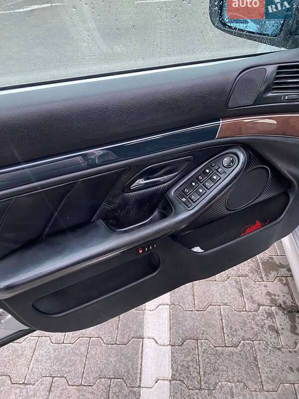 Седан BMW 5 Series 2002 в Виннице