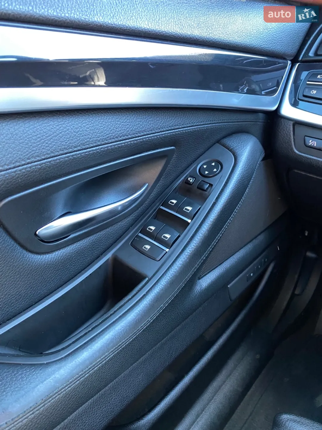 2010 BMW 5er - мініатюра 16