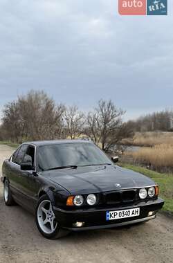 Седан BMW 5 Series 1995 в Новониколаевке