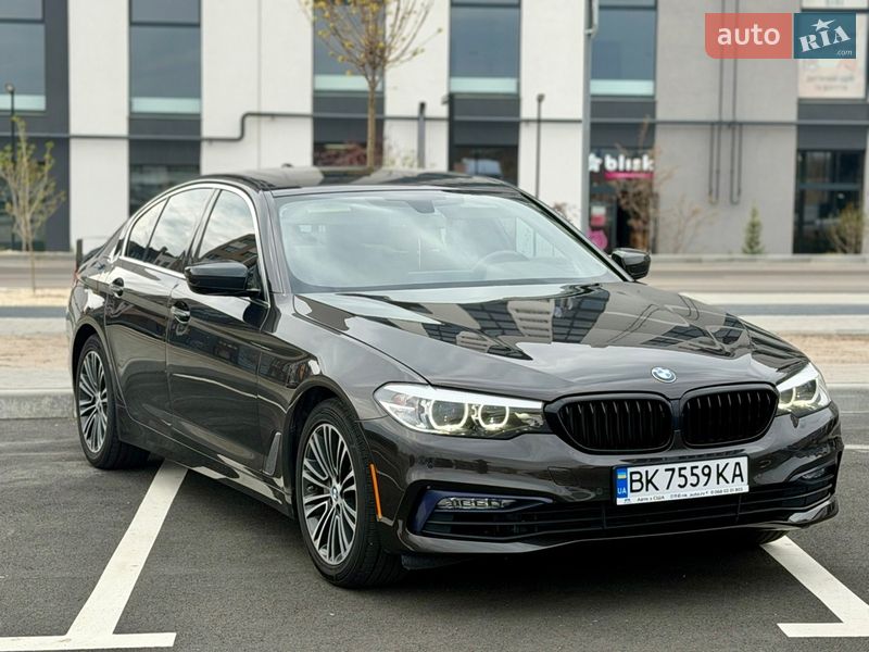 Седан BMW 5 Series 2017 в Ровно