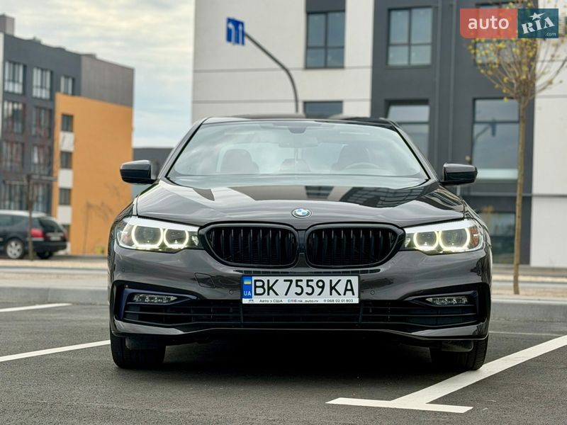 Седан BMW 5 Series 2017 в Ровно
