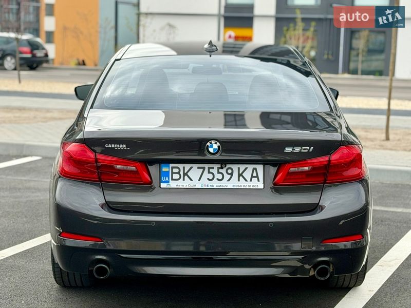 Седан BMW 5 Series 2017 в Ровно