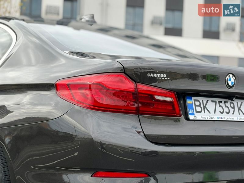 Седан BMW 5 Series 2017 в Ровно