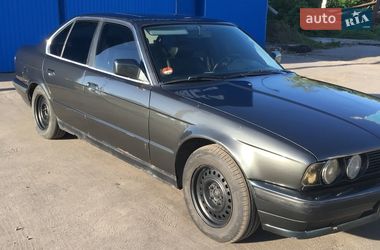 Седан BMW 5 Series 1988 в Конотопе
