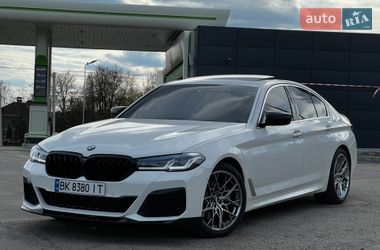 Седан BMW 5 Series 2017 в Ровно