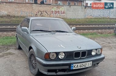 Седан BMW 5 Series 1988 в Киеве