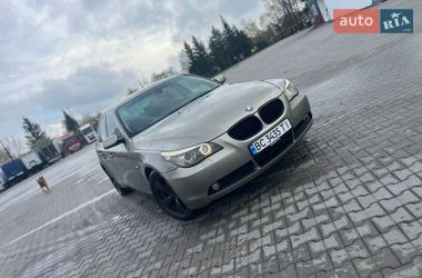 Седан BMW 5 Series 2004 в Стрые