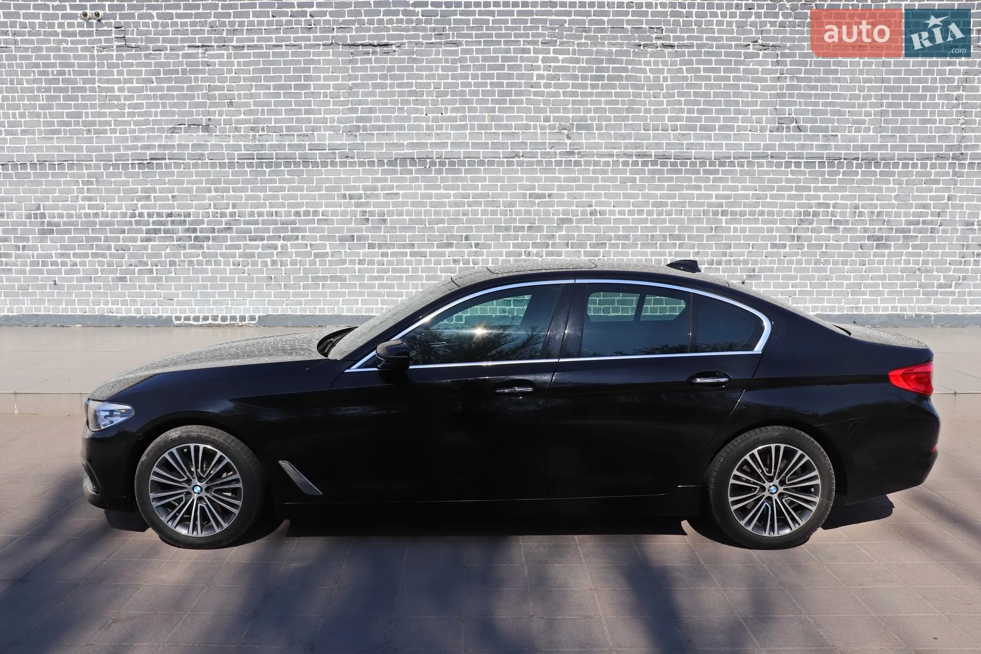 2017 BMW 5er - мініатюра 3