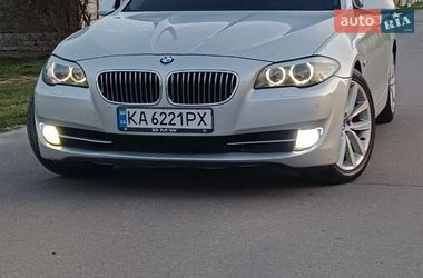 Седан BMW 5 Series 2011 в Мені