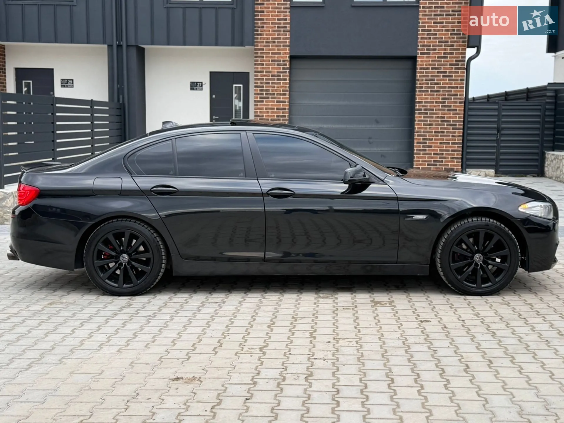 2010 BMW 5er - мініатюра 14