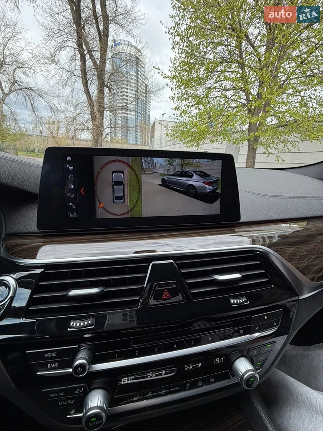 2017 BMW 5er - мініатюра 15