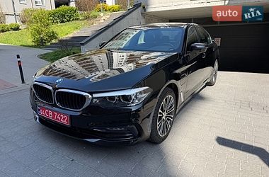 Седан BMW 5 Series 2018 в Львове