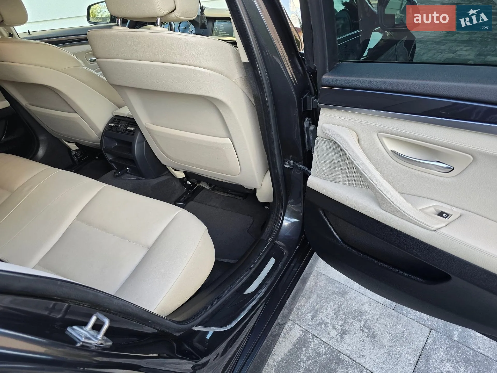 2012 BMW 5er - мініатюра 39