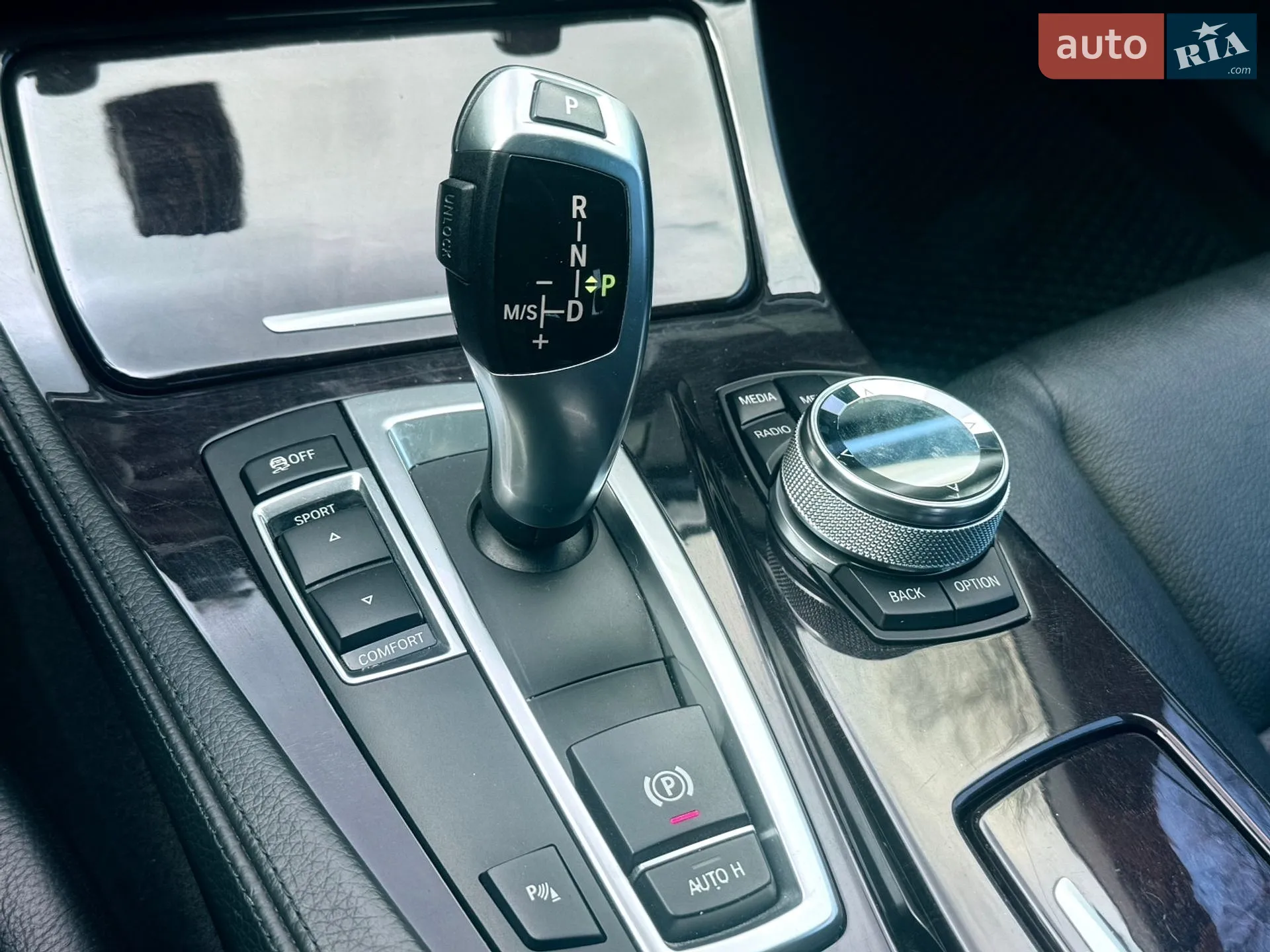 2013 BMW 5er - мініатюра 26