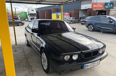 Седан BMW 5 Series 1988 в Южноукраинске