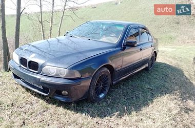 Седан BMW 5 Series 1999 в Ромнах