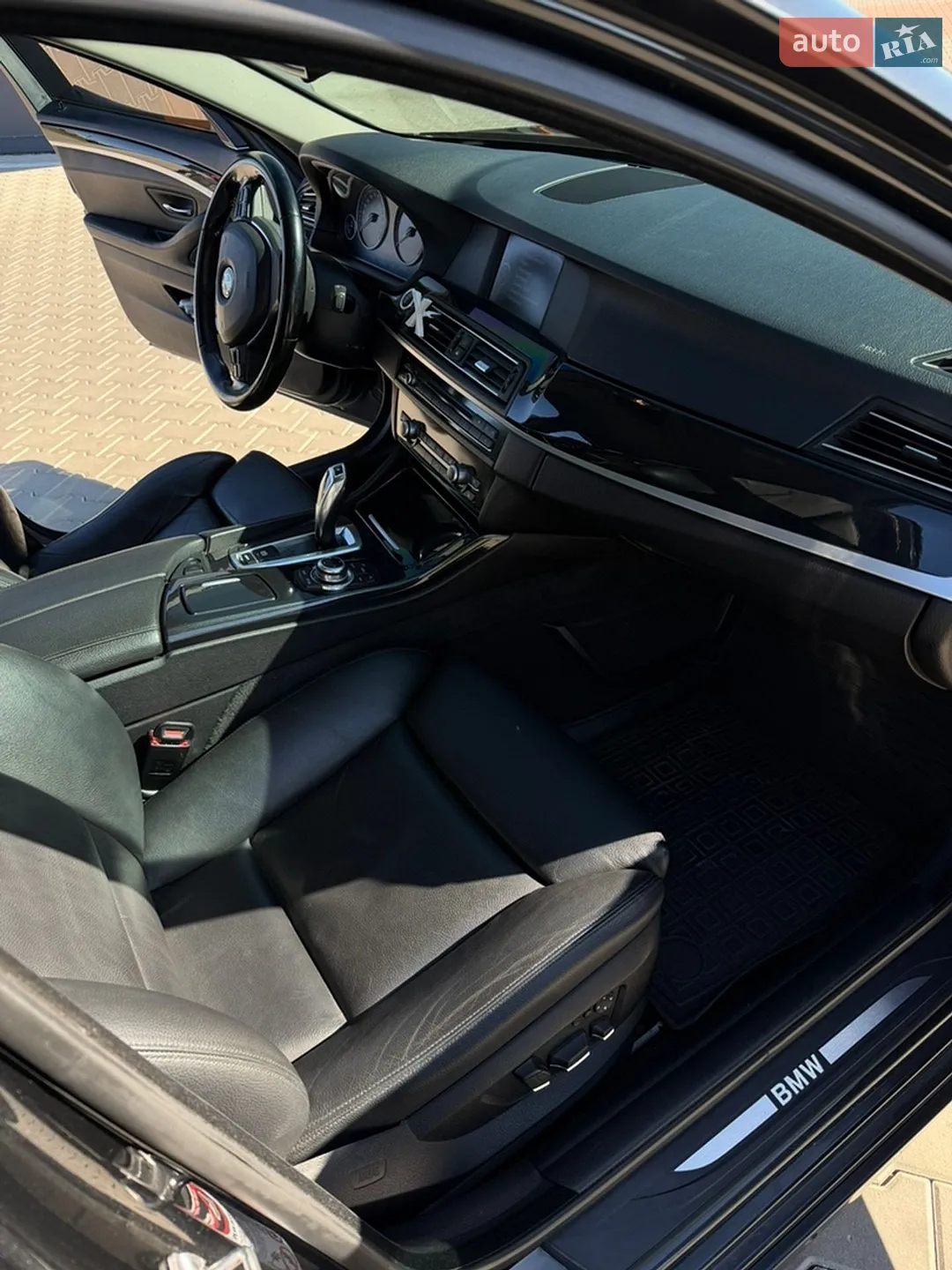 2010 BMW 5er - мініатюра 19
