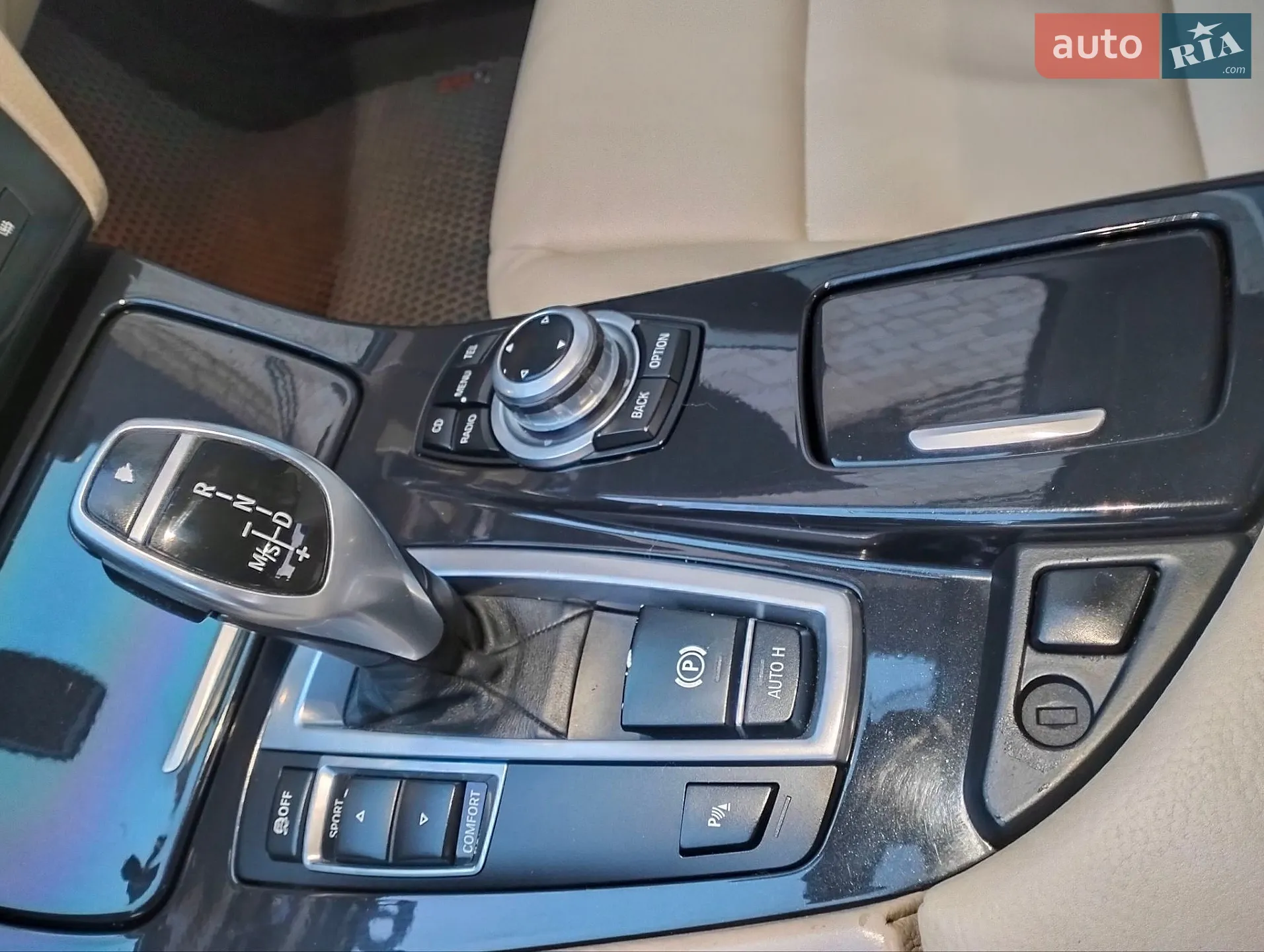 2012 BMW 5er - мініатюра 31