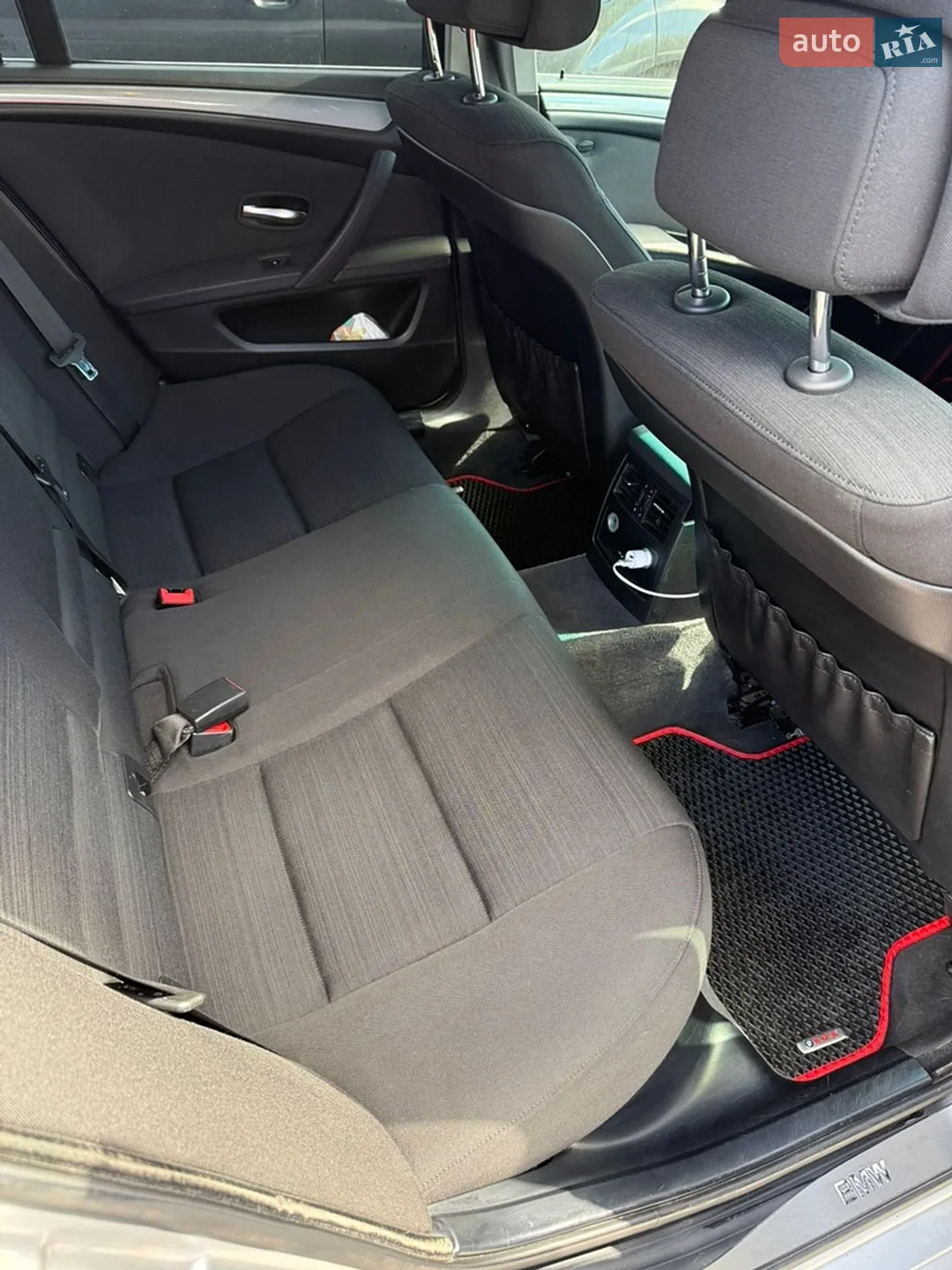 2010 BMW 5er - мініатюра 9