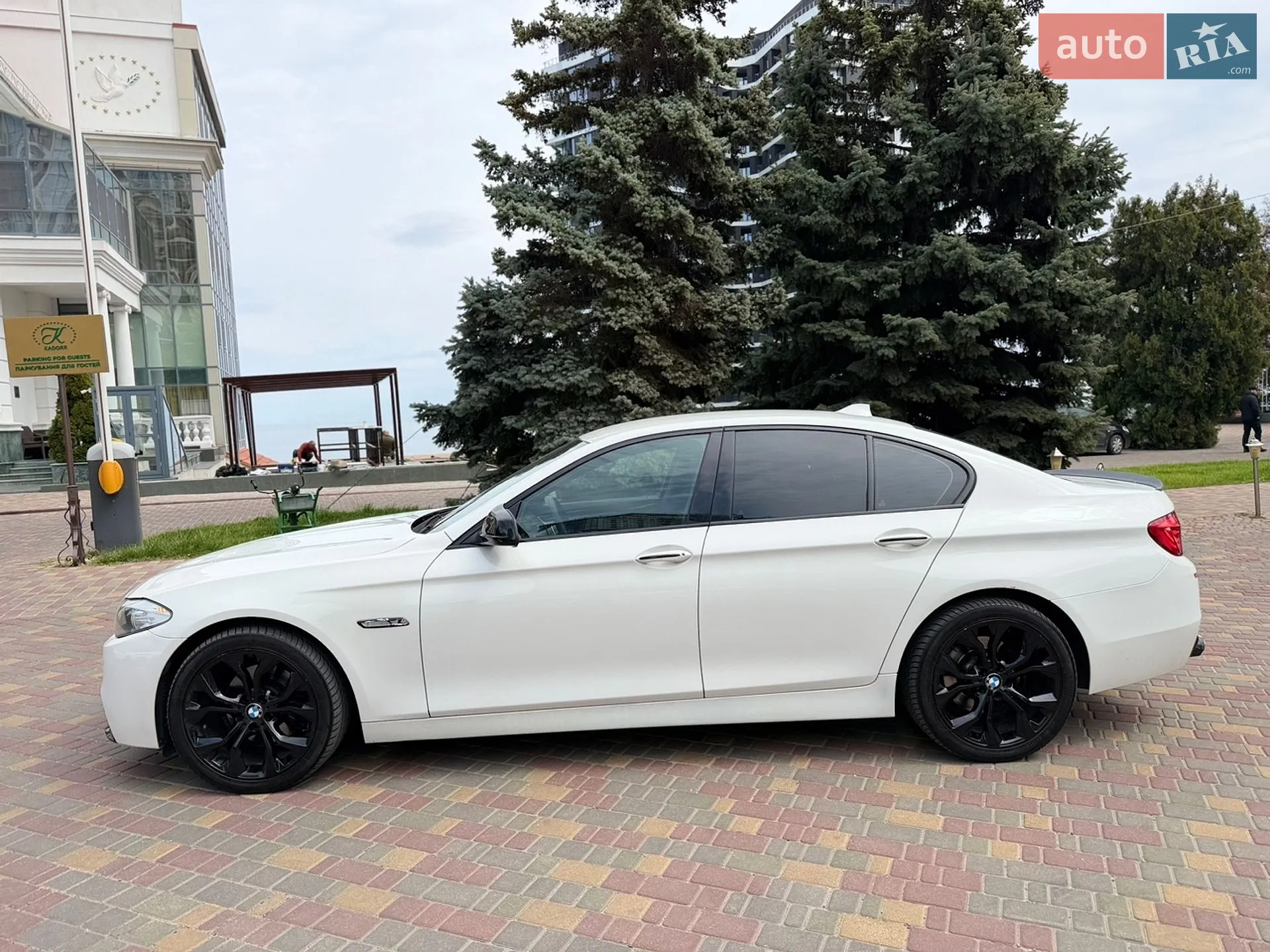 2010 BMW 5er - мініатюра 3