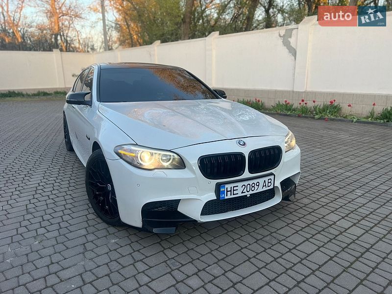 Седан BMW 5 Series 2015 в Миколаєві