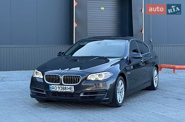 Седан BMW 5 Series 2013 в Мукачево