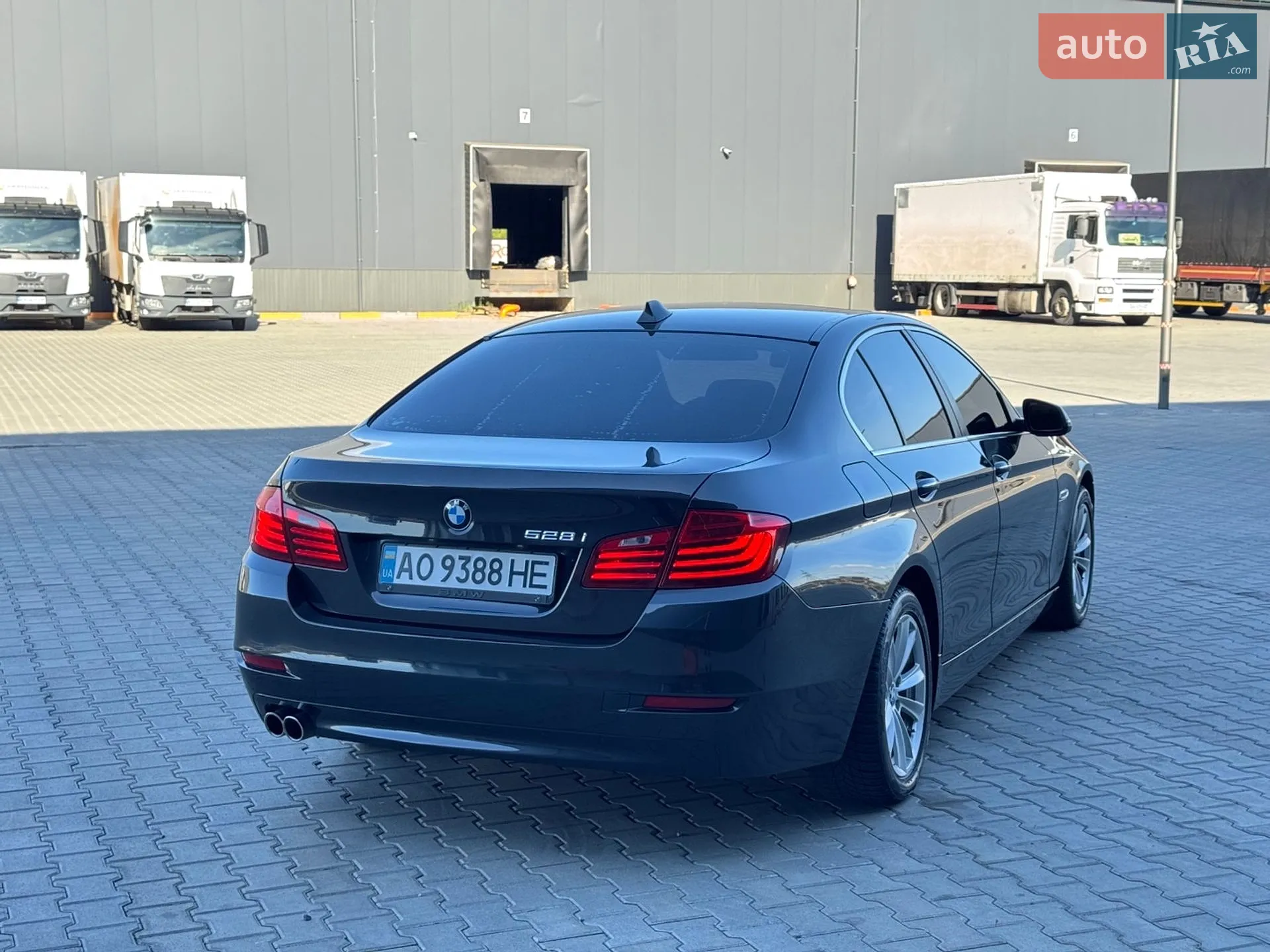 BMW 5 Series 2013 VIN WBA5A5C50ED502186 фото оголошення 9 з 44
