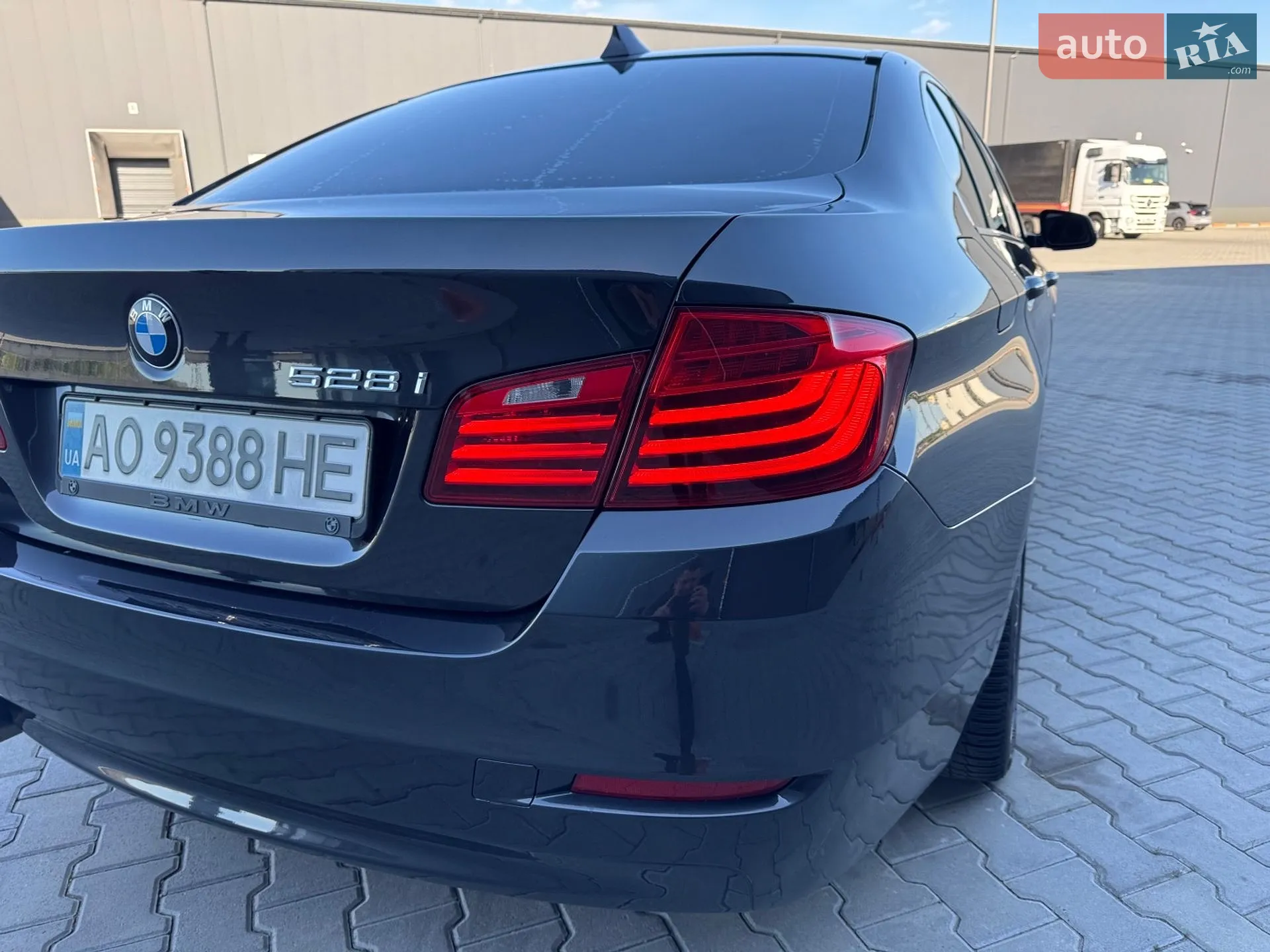 BMW 5 Series 2013 VIN WBA5A5C50ED502186 фото оголошення 11 з 44
