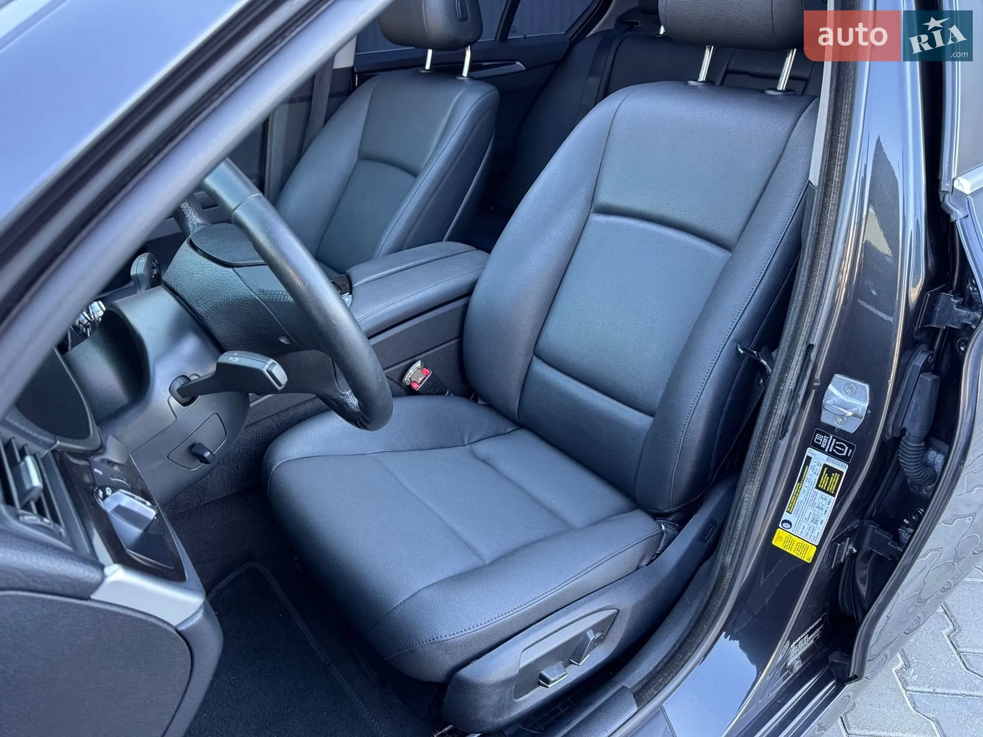 BMW 5 Series 2013 VIN WBA5A5C50ED502186 фото оголошення 24 з 44