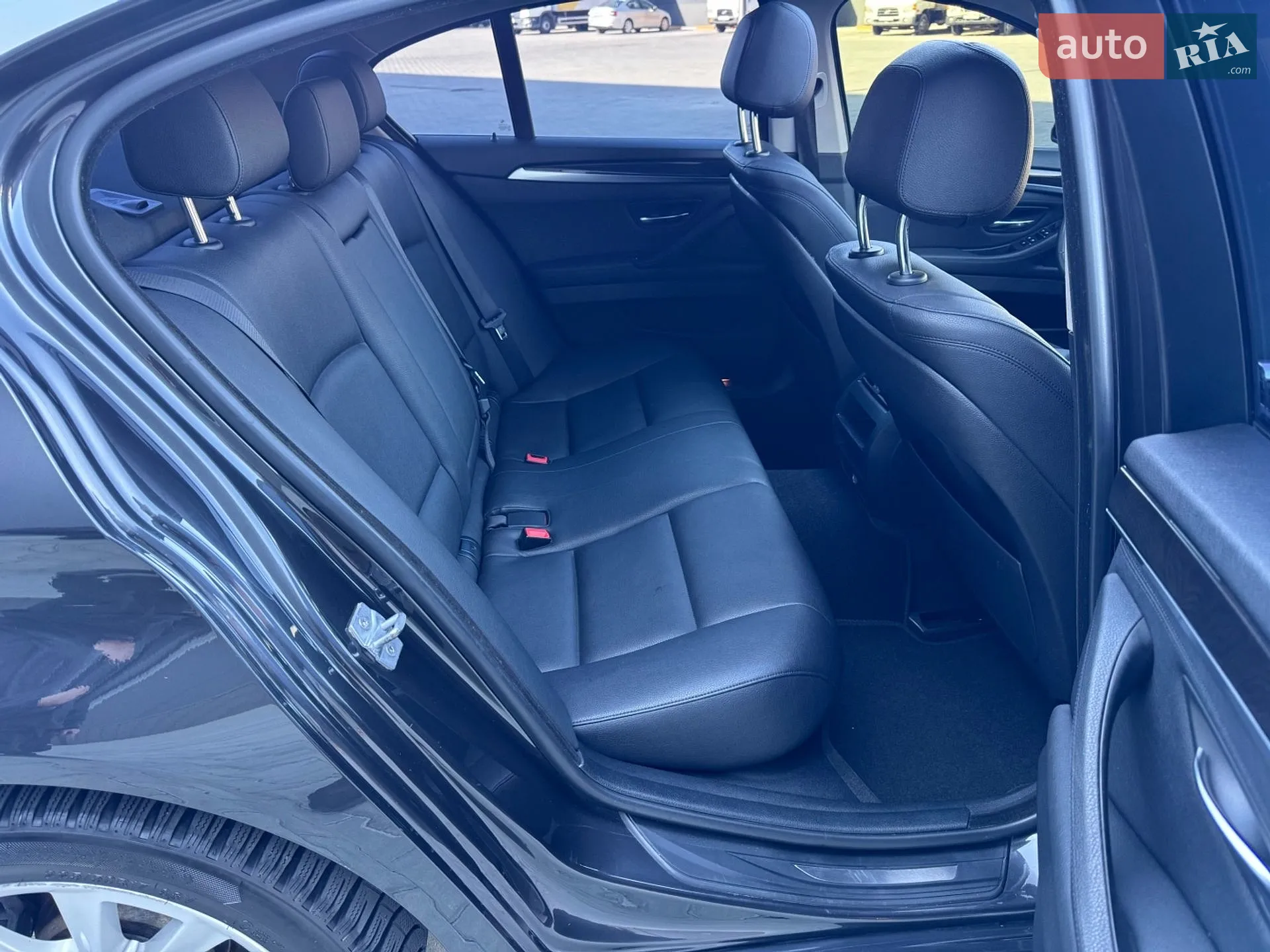 BMW 5 Series 2013 VIN WBA5A5C50ED502186 фото оголошення 35 з 44