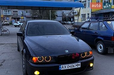 Седан BMW 5 Series 2000 в Чугуеве