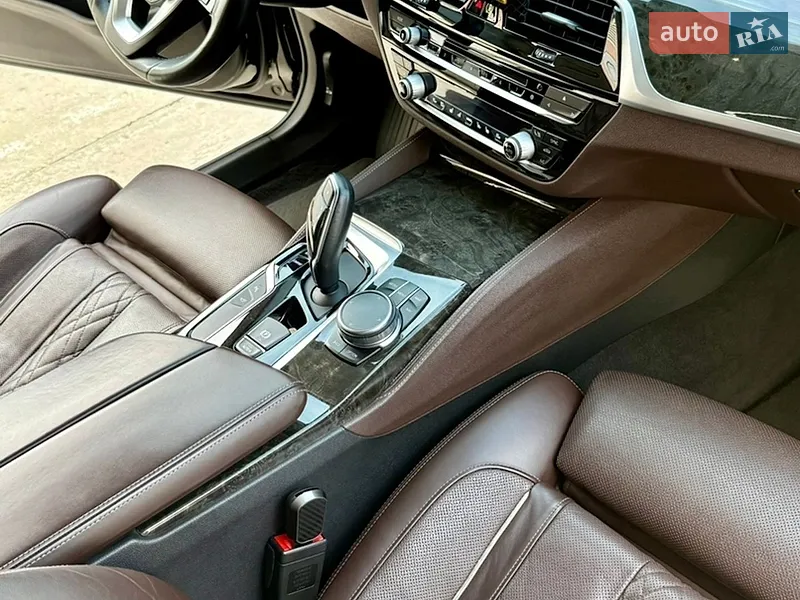 BMW 5 Series 2018 VIN WBAJC9101JB279394 фото оголошення 25 з 71