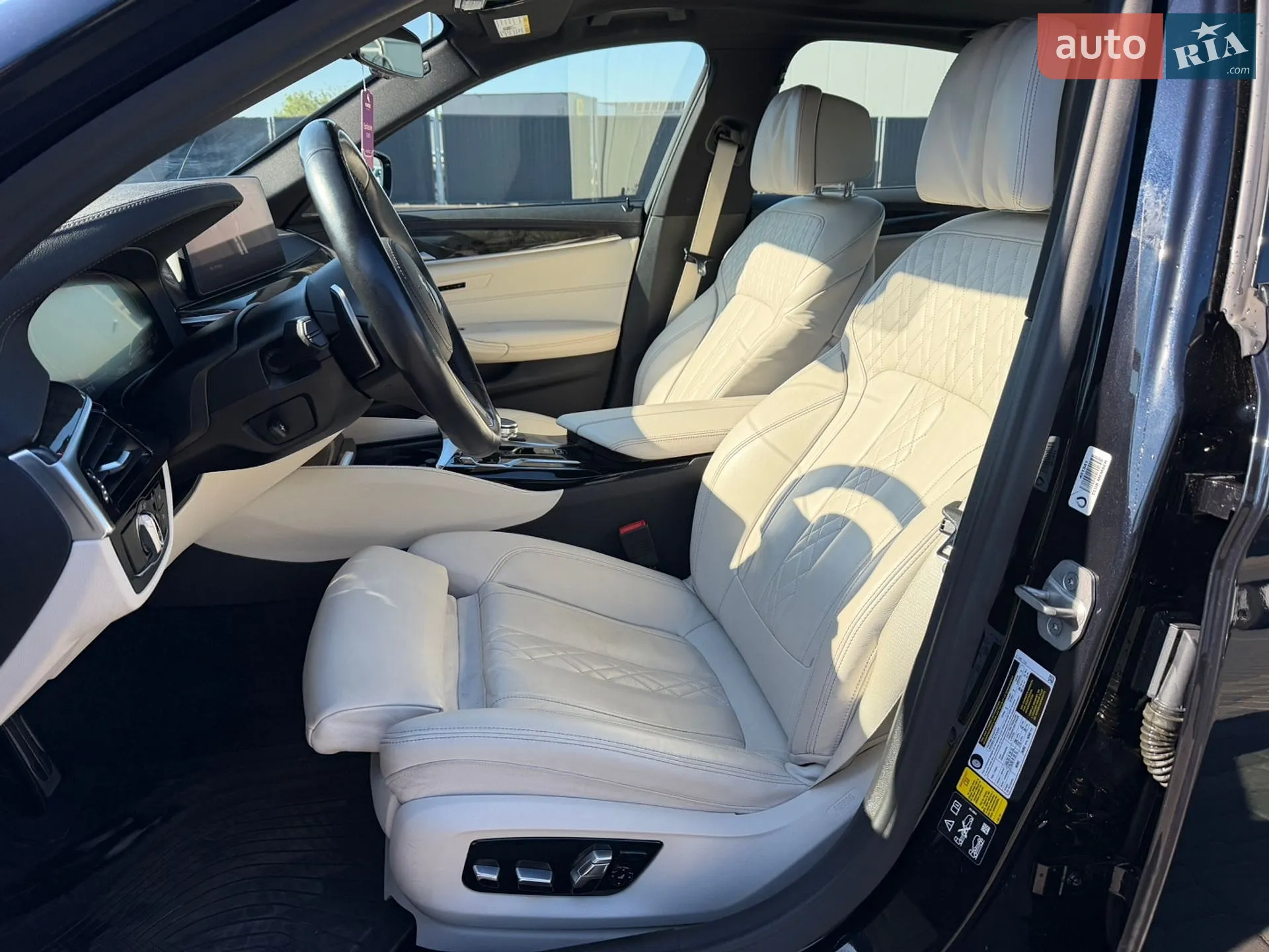2021 BMW 5er - мініатюра 26