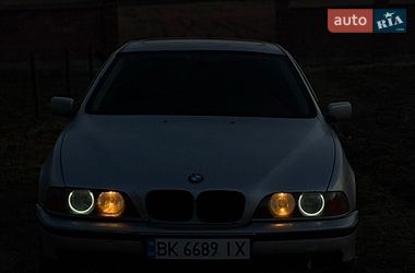 Седан BMW 5 Series 1999 в Києві