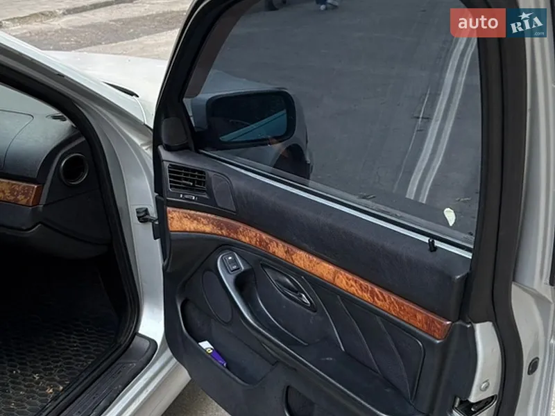 BMW 5 Series 1999 VIN WBADM634XYGU05886 фото оголошення 10 з 54