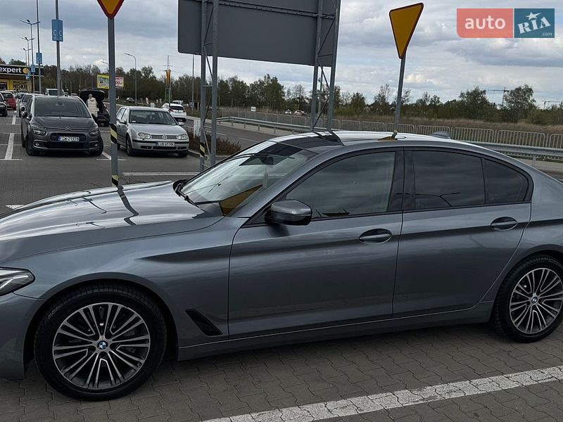 Седан BMW 5 Series 2019 в Львові